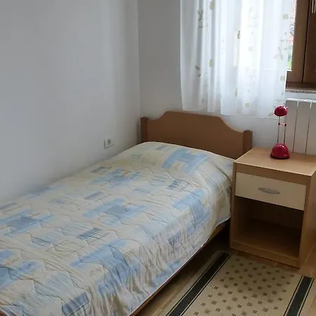 Libera Apartament *